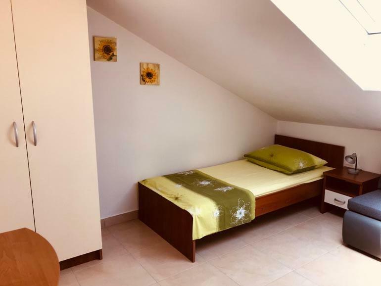 Apartment Vucica Sevid Ngoại thất bức ảnh